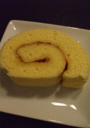 レトロが新しい　シンプルロールケーキ-レシピのメイン写真