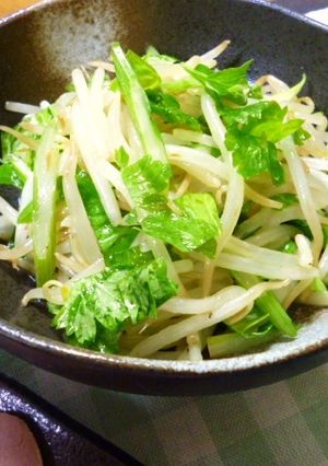 香り高くっ♪　もやしとセロリの洋風ナムル-レシピのメイン写真