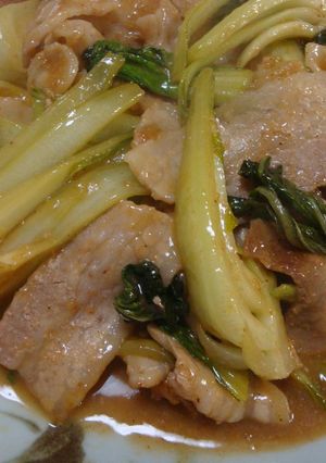 青梗菜と豚バラのゴマダレ炒め-レシピのメイン写真