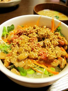 カフェ風? サラダ納豆丼-レシピのメイン写真