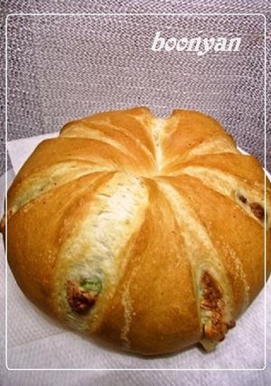 枝豆&チーズの大きな丸いパン ( ̄‥ ̄)-レシピのメイン写真