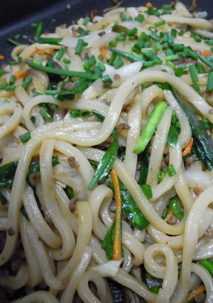 我が家のニラ醤うどん焼き-レシピのメイン写真