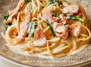 スモークサーモンほうれん草クリームパスタ-レシピのメイン写真