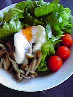 お野菜たっぷり☆温玉サラダ♪-レシピのメイン写真
