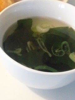 ワカメスープ-レシピのメイン写真
