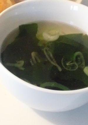 ワカメスープ-レシピのメイン写真