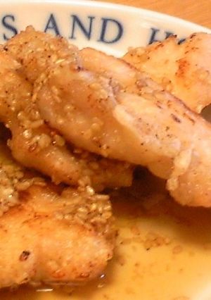 鶏肉の揚げ焼き♪ゴマソース-レシピのメイン写真