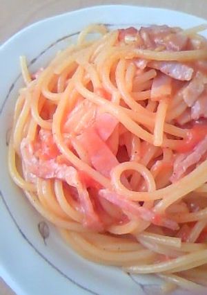 簡単♪茹で鍋いらず！!トマトソースパスタ-レシピのメイン写真