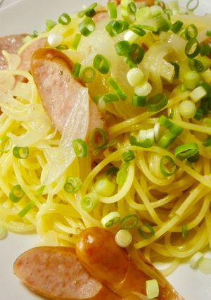 男の新たまねぎとソーセージのスパゲティー-レシピのメイン写真