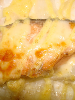 新玉ねぎと鮭のチーズ焼き-レシピのメイン写真
