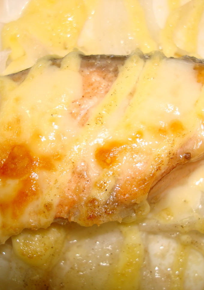 新玉ねぎと鮭のチーズ焼き-レシピのメイン写真