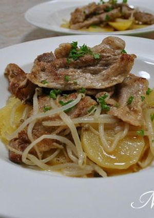 豚こま切れ肉とじゃがいもの煮込み-レシピのメイン写真