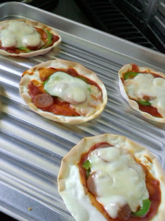 餃子の皮ピザ☆-レシピのメイン写真