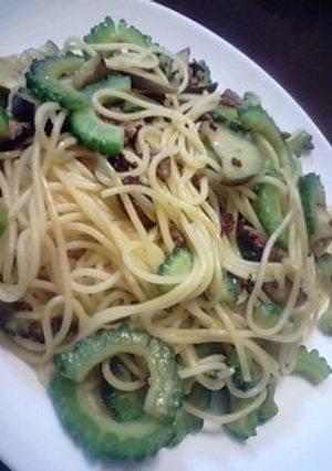 ゴーヤと茄子と挽肉のスパゲティ-レシピのメイン写真