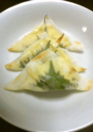 シュウマイの皮でマヨ紫蘇チーチク挟み-レシピのメイン写真