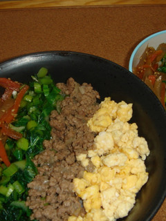 我が家では四色丼♪-レシピのメイン写真