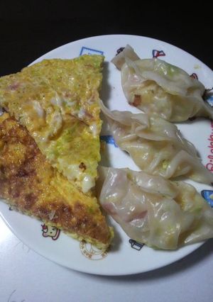 水晶キャベツ餃子と玉子焼き（チーズ入り）-レシピのメイン写真