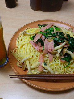 しめじとほうれん草のペペロンチーノ-レシピのメイン写真