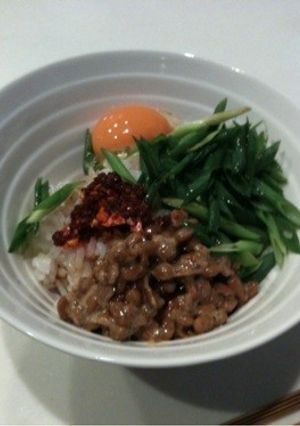 食べるラー油で納豆丼-レシピのメイン写真