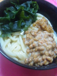 とろ〜り*釜玉梅納豆うどん-レシピのメイン写真