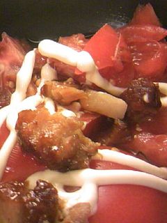 豚の角煮とトマトのめんつゆマヨ胡麻和え-レシピのメイン写真