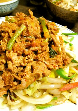 フライパン1つで☆豚キムチon野菜炒め-レシピのメイン写真