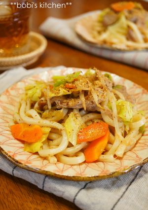 削り粉でおいしい♡ポン酢味の焼きうどん-レシピのメイン写真