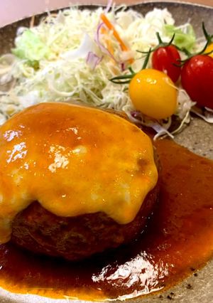 簡単なのに本格的!煮込みハンバーグ♪-レシピのメイン写真
