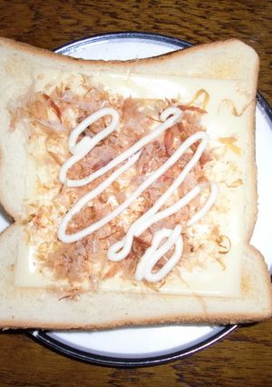 お好み焼き風チーズトースト-レシピのメイン写真