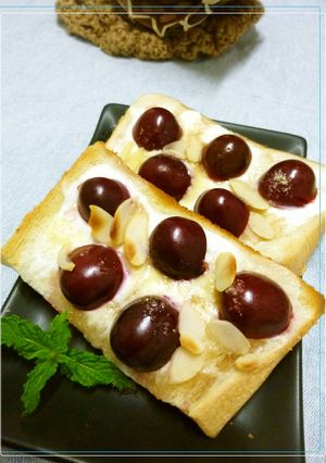 チェリーのヨーグルトトースト-レシピのメイン写真
