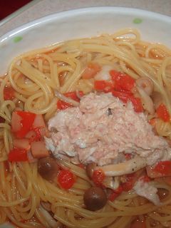ツナ缶でにんにく香るトマト和風パスタ-レシピのメイン写真