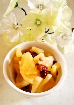 レンジで☆りんごとレーズン煮☆-レシピのメイン写真