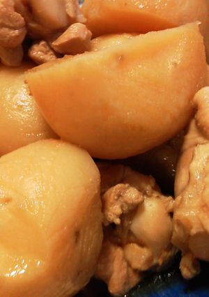 まるっとジャガイモと鶏手羽の煮もの-レシピのメイン写真