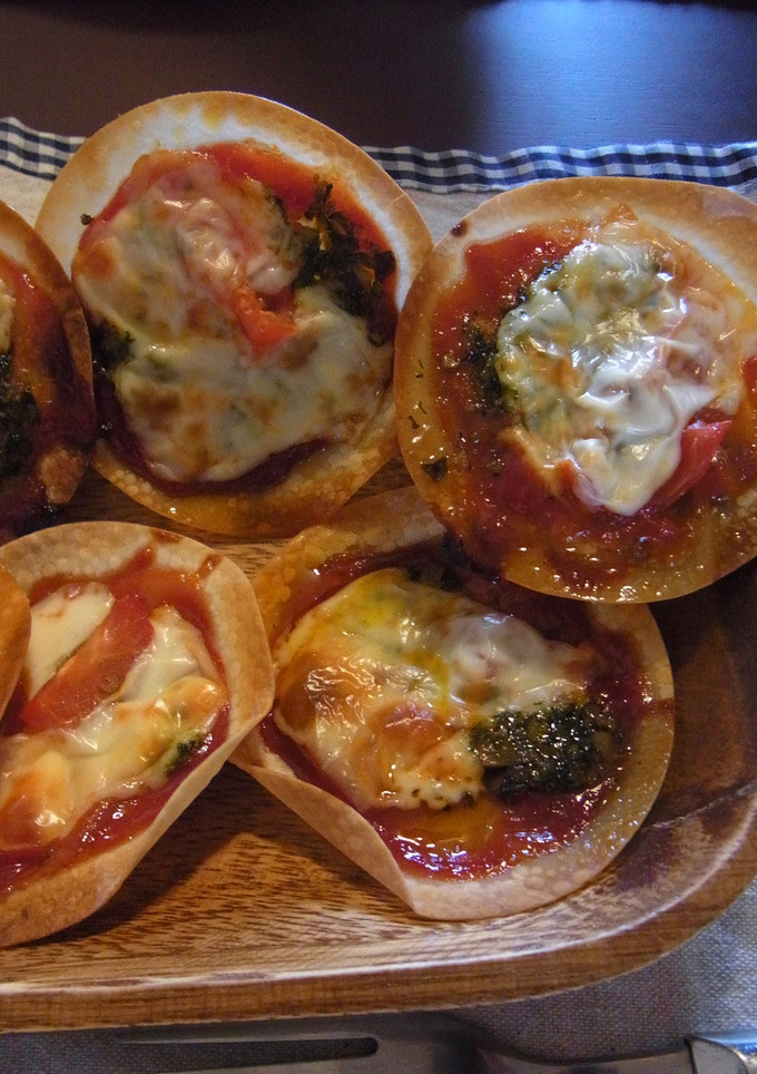 余ったギョウザの皮でジェノバ風簡単ピザ♪-レシピのメイン写真