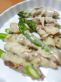 ☆肉巻きアスパにとろけるチーズ☆-レシピのメイン写真