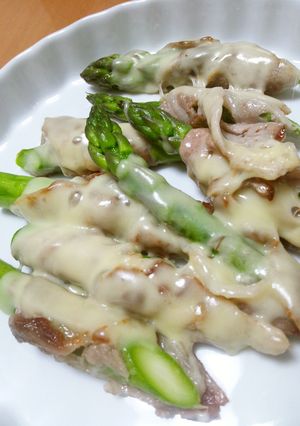 ☆肉巻きアスパにとろけるチーズ☆-レシピのメイン写真