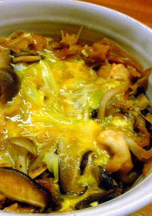 鶏皮第２弾！すき焼き風鶏皮の玉子とじ丼-レシピのメイン写真