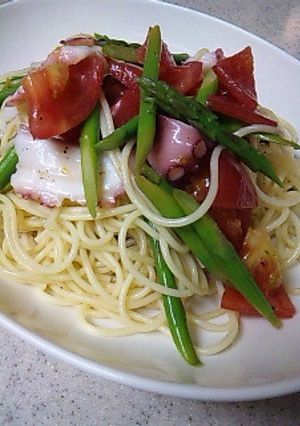 トマトとアスパラと蛸の冷製パスタ-レシピのメイン写真
