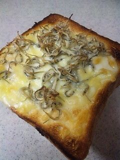 ちりめんチーズトースト-レシピのメイン写真