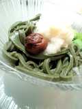 スピルリナの全粒粉うどんスピルリナうどん