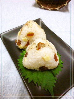 チーズと奈良漬のおにぎり 黒胡椒風味-レシピのメイン写真