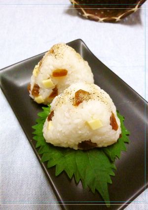 チーズと奈良漬のおにぎり　黒胡椒風味-レシピのメイン写真