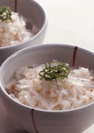 しらすと梅の糸寒天入り混ぜごはん-レシピのメイン写真