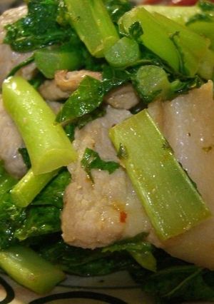 タイ風★大根葉と豚バラ肉のトムヤム炒め-レシピのメイン写真