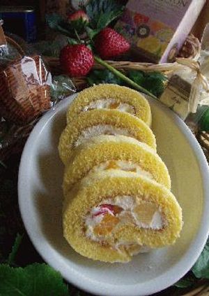 くるり～んと♪フルーツロールケーキ-レシピのメイン写真