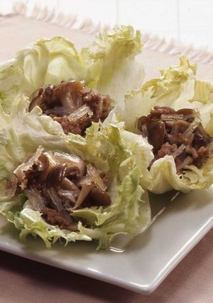 きのことひき肉、糸寒天のレタス包み-レシピのメイン写真