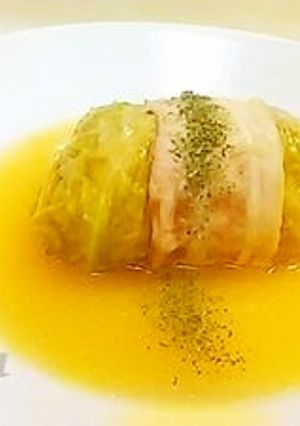 オニオンスープの柔らかいロールキャベツ-レシピのメイン写真