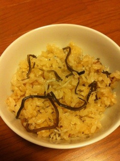 しらすと塩昆布の炊き込みご飯-レシピのメイン写真