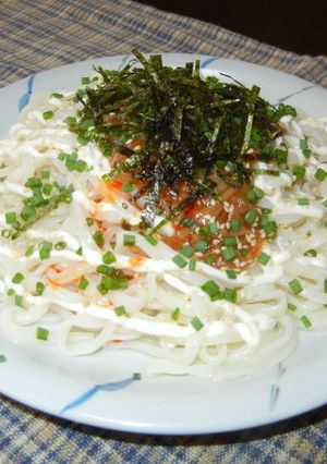 簡単かけるだけ☆冷やしなめ茸うどん-レシピのメイン写真