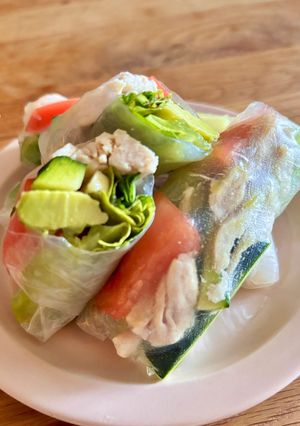 香味ダレで☆鶏胸肉とズッキーニの生春巻き-レシピのメイン写真